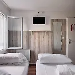 Hotel Fasthotel La Roche-sur-yon 2*