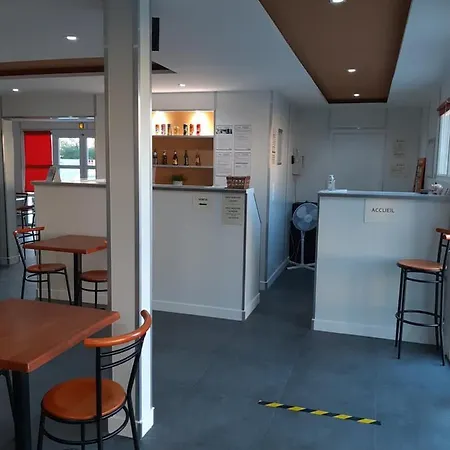 Fasthotel La Roche-sur-yon Hotel 2*