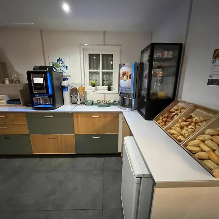 Fasthotel La Roche-sur-yon Hotell 2*